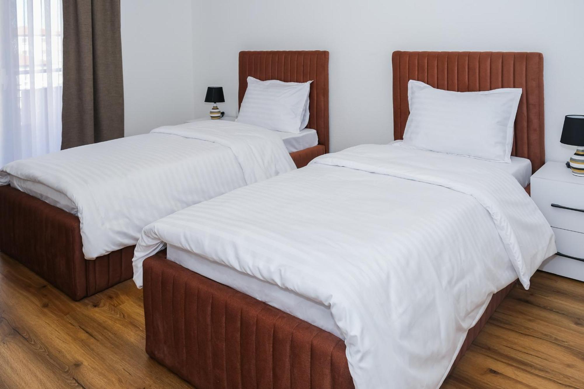 Nest Apartments Gjakova Luaran gambar