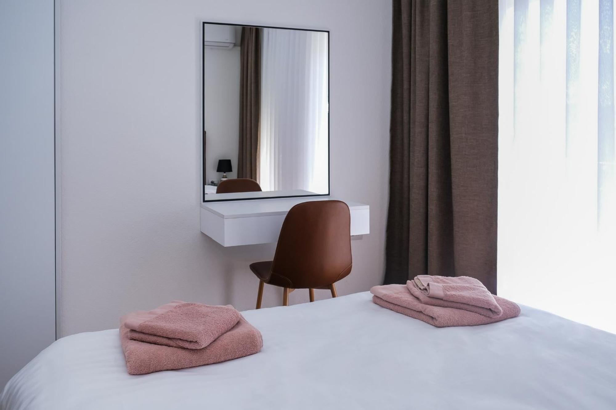Nest Apartments Gjakova Luaran gambar